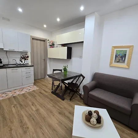 Saint George's House Apartment Bari